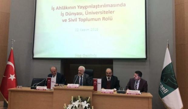 "Kriz ortamında iş ahlakından yoksun kaldık"