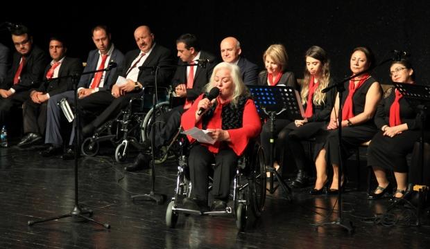 Engelliler korosundan Türk Halk Müziği konseri