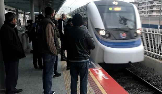 Grev başladı: 24 dakikada bir sefer yapılıyor