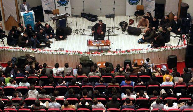 "Bu millet yeniden şaha kalkacak" konferansı