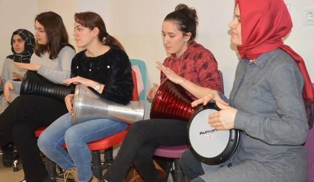 Sakarya'da "Pozitif Yaşam ve Ritim Atölyesi" kursu açıldı