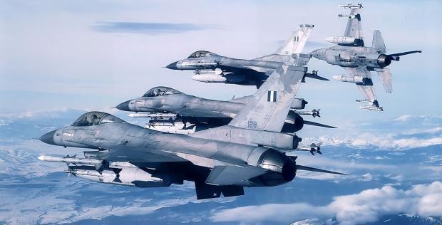 Yunan Hava Kıvvetlerine ait F-16'lar...