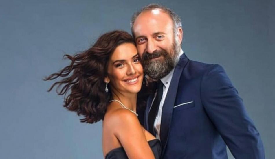 unlu_cift_berguzar_korel_halit_ergenc_ikinci_bebeklerine_ne_isim_veriyor_1577787035_7089.jpg
