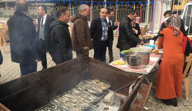 Fatsa'da öğrenciler lösemili çocuklar için reçel sattı
