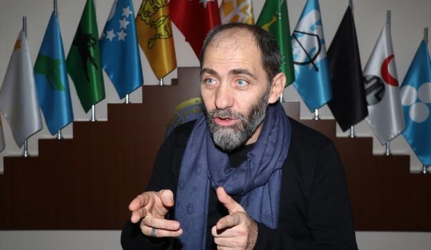 "Sanattaki en büyük iddiam insana dokunmak"