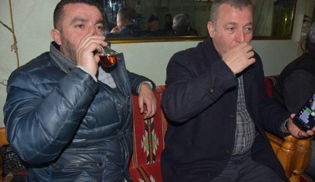 Müzik eşliğinde çay keyfi