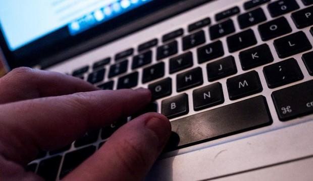 MEB'in sistemini hackleyip notlarını düzeltti