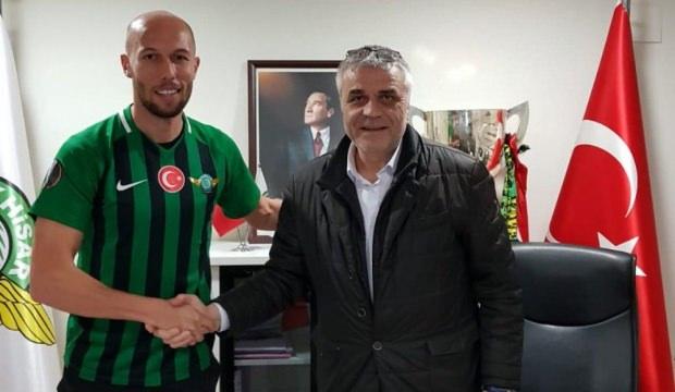 Bir imza da Akhisarspor'dan!