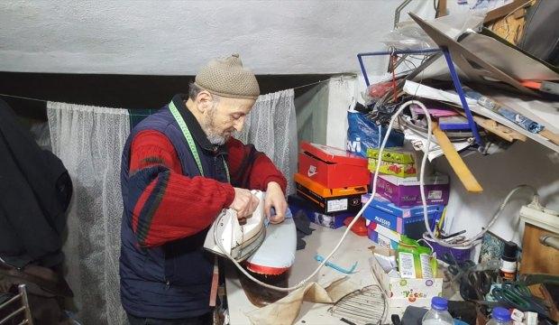 Terzilik mesleğini 58 yıldır sürdürüyor