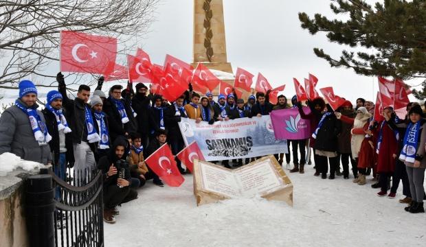 Üniversitelilerden Sarıkamış Şehitlik Anıtı'na ziyaret