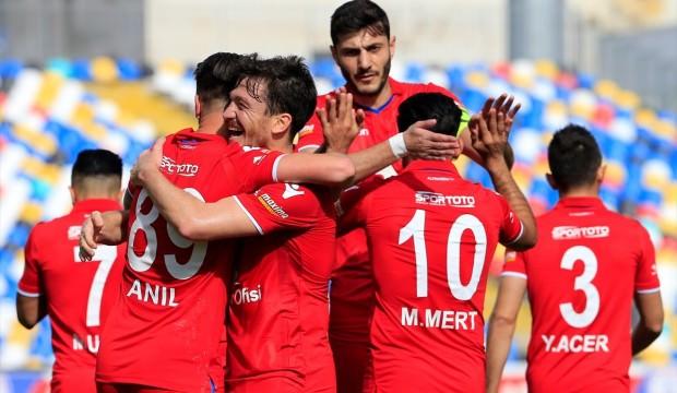 'Altı'nordu evinde farka koştu!