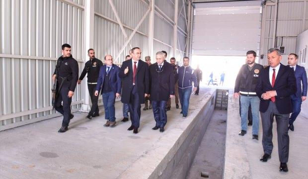 Vali Soytürk Çobanbey Sınır Kapısı'nda incelemelerde bulundu