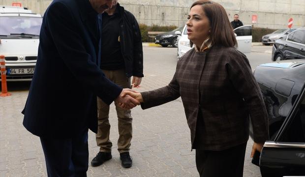 GÜNCELLEME - Uşak'ta silahlı saldırgana müdahale eden polis şehit oldu