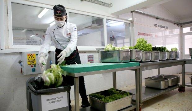Mehmetçik "sıfır atık" ile vatan toprağına can veriyor