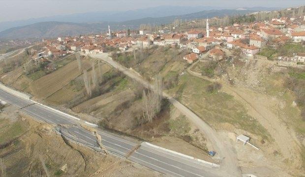 Kütahya'da kara yolundaki çökme