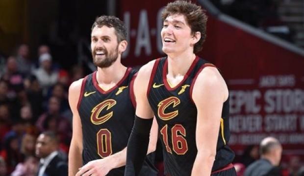 Cedi Osman'dan Raptors potasına 19 sayı