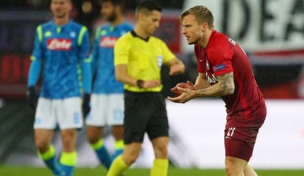 Napoli ecel terleri döktü!