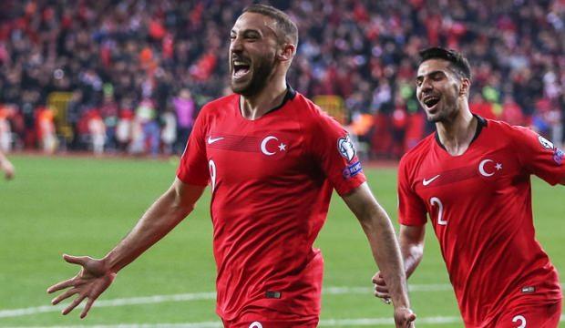 İngiliz basınından Cenk Tosun'a övgü!
