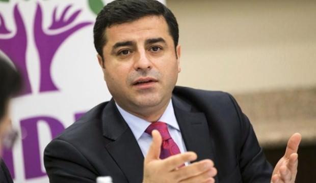 Demirtaş'tan itiraf gibi paylaşım! Sahneye çıktı...