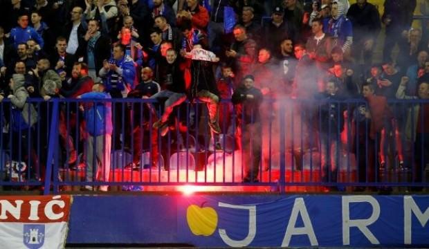 Dinamo Zagreb'e seyircisiz oynama cezası