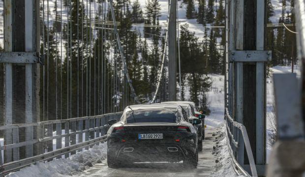 Türkçe isimli Porsche 'Taycan'ın testleri son aşamaya geldi