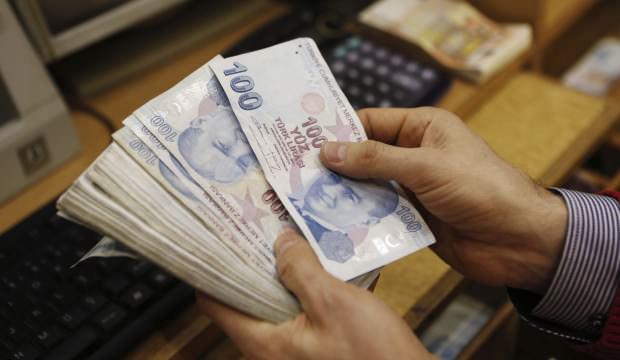 Bankacılık sektörünün kredi hacmi azaldı
