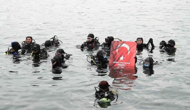 Engelli dalgıçlardan Şehit Polisler anısına vatan dalışı!