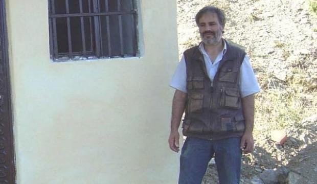 Eski muhtar, arazide ölü bulundu