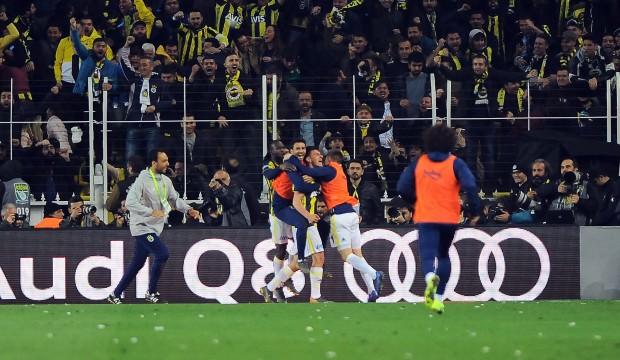 Fenerbahçe dört derbide de geriden geldi