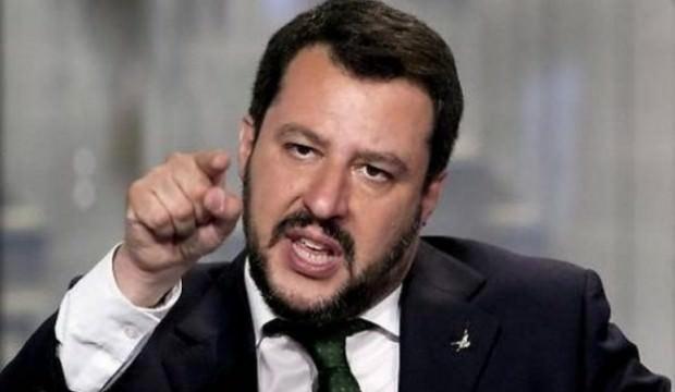 İtalya'dan Fransa'ya: Sizin göçmen kampınız değiliz!