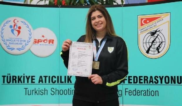 Manisalı atıcı Mersin'de Türkiye rekoru kırdı