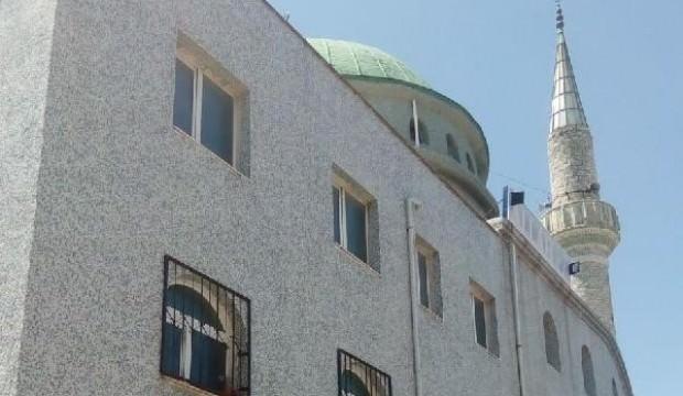 Vakti şaşıran gönüllü, ezanı gece yarısı okudu