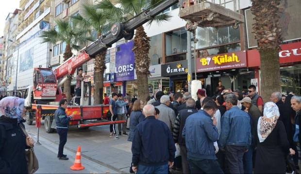 Gören oraya koştu! Vinçle getirdiler...