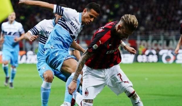 Hakan'lı Milan kupada Lazio'ya elendi