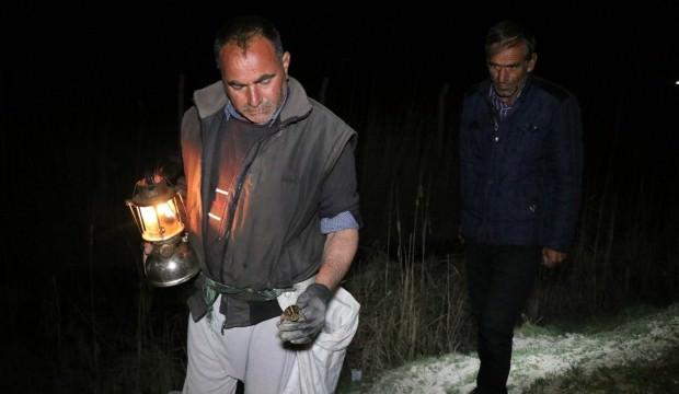 Kilosu 45 TL! Gece gaz lambalarıyla arıyorlar
