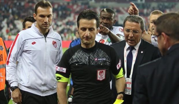 'Bizi Galatasaray değil hakem yendi'