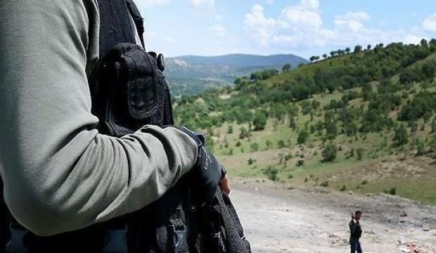 Şırnak'ta 2 terörist teslim oldu