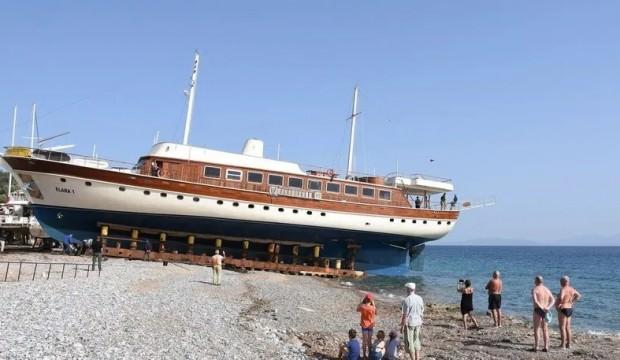 "Yüzen oteller" denizle buluşuyor