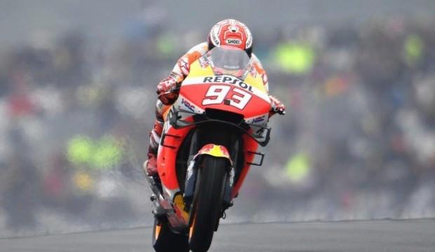 Fransa’da gülen Marc Marquez oldu