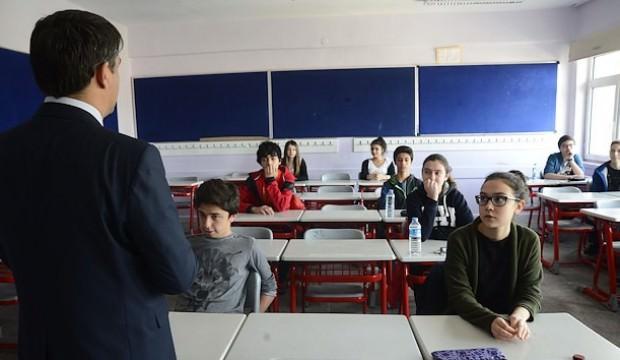 Yapay zeka ders oluyor
