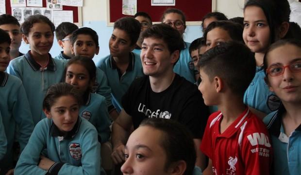 Cedi Osman öğrencilerle buluştu