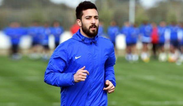 Tarık Çamdal'dan 1 yıllık imza!