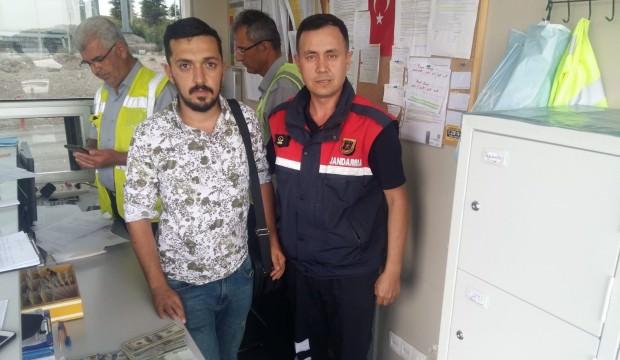 Çöpe yanlışlıkla öyle bir şey attı ki!