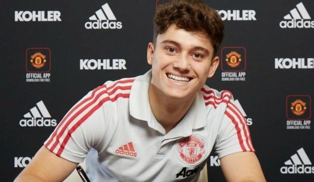 Manchester United ilk transferini yaptı!