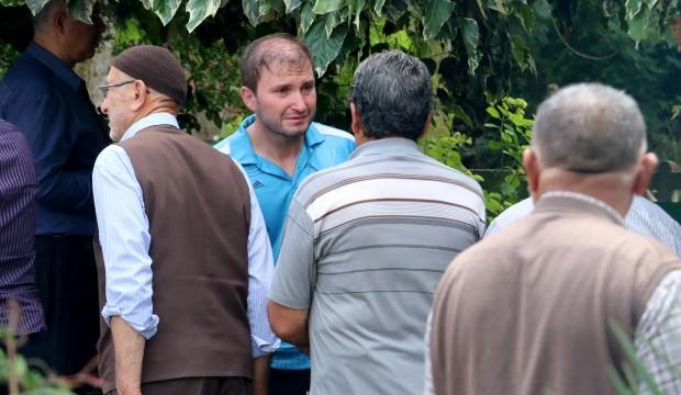 Kazada ölen abla ile kardeşine hüzünlü veda