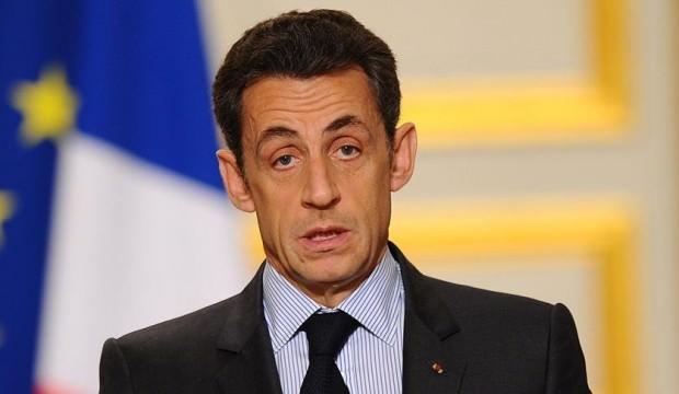 Fransızlar resmen duyurdu! Nicolas Sarkozy'ye büyük darbe