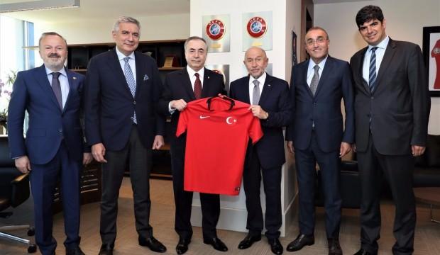 Mustafa Cengiz'den Nihat Özdemir'e ziyaret