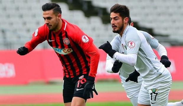 Fenerbahçe izledi Antalyaspor aldı