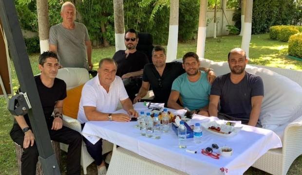 Florya'daki toplantıdan iki flaş isim çıktı!