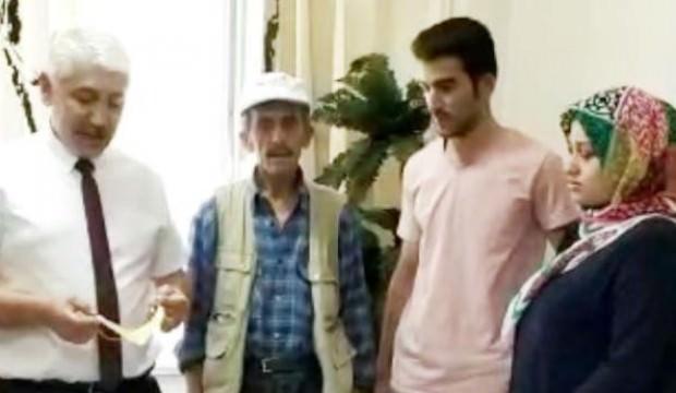 Bulduğu 14 bin TL'lik altın kolyeyi sahibine teslim etti
